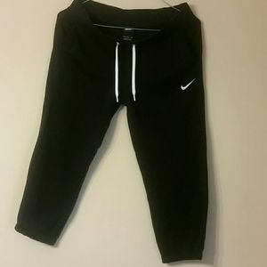 Nike joggers with elastic on the legs